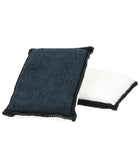 Auto interieur schoonmaken met Liquid Rebel Scrub Buddy – krachtige microvezel en nylon pad voor hardnekkig vuil .